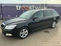 2011 - skoda - octavia combi - 1.2 tsi elegance bns - personenauto