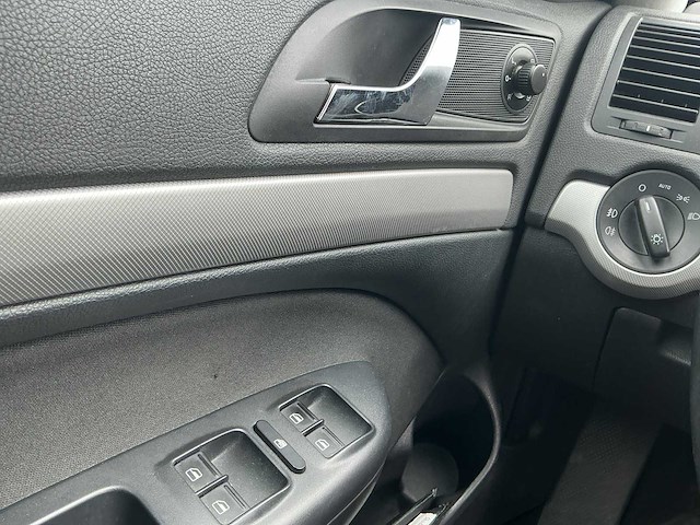 2011 - skoda - octavia combi - 1.2 tsi elegance bns - personenauto - afbeelding 2 van  11