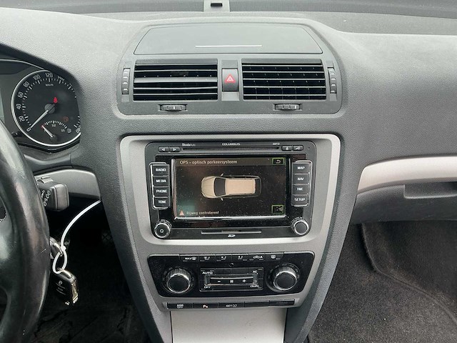 2011 - skoda - octavia combi - 1.2 tsi elegance bns - personenauto - afbeelding 10 van  11