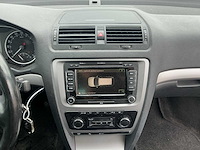 2011 - skoda - octavia combi - 1.2 tsi elegance bns - personenauto - afbeelding 10 van  11