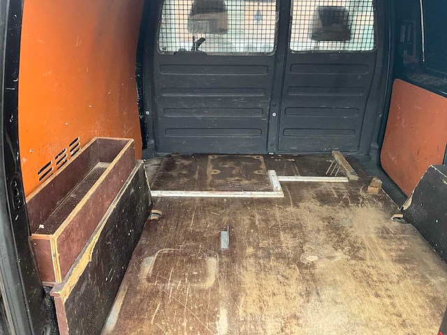 2011 - volkswagen - caddy - bedrijfswagen - afbeelding 11 van  34