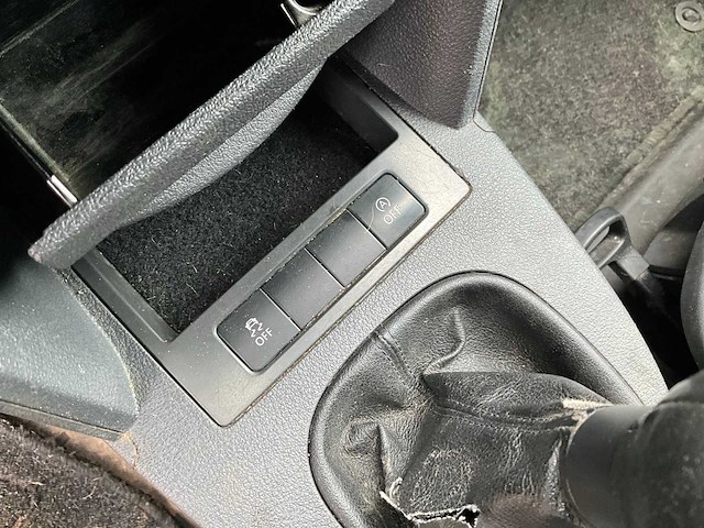 2011 - volkswagen - caddy - bedrijfswagen - afbeelding 22 van  34