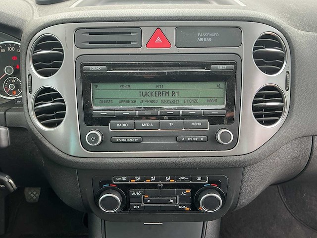 2011 - volkswagen - tiguan - 1.4 tsi sport&style - personenauto - afbeelding 11 van  12