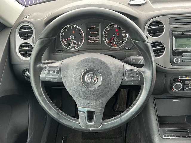 2011 - volkswagen - tiguan - 1.4 tsi sport&style - personenauto - afbeelding 12 van  12