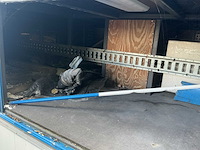 2011 - volvo - fh420 eev - vrachtwagen opbouw t.b.v. weg belijning (schade voertuig) - afbeelding 11 van  21