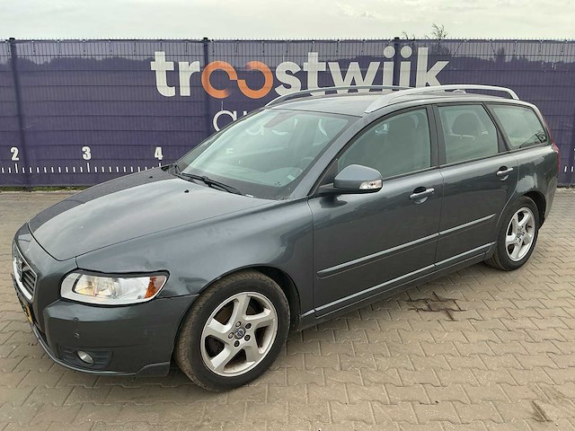 2011 - volvo - v50 - 1.6 d2 s/s r-d.proed - personenauto - afbeelding 1 van  12