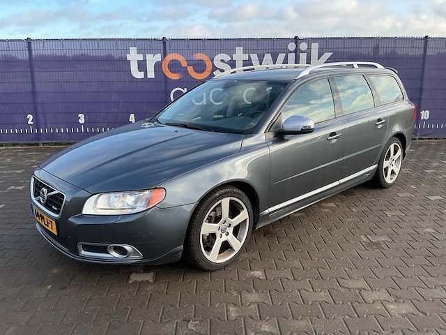 2011 - volvo - v70 - 2.0t r-edition - personenauto - afbeelding 1 van  15