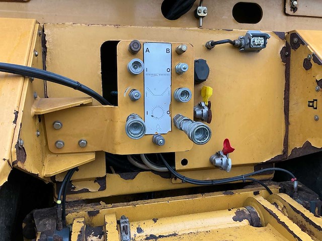 2011 ag-chem terra gator 8333 zelfrijdende mestverspreider - afbeelding 9 van  33