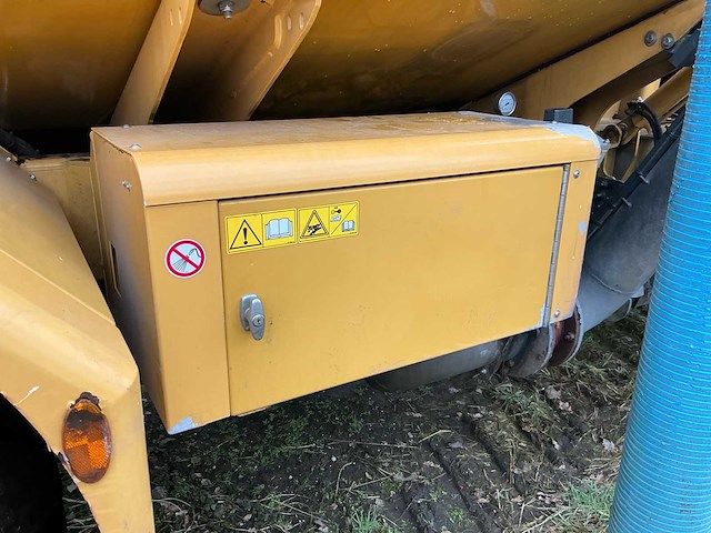 2011 ag-chem terra gator 8333 zelfrijdende mestverspreider - afbeelding 11 van  33