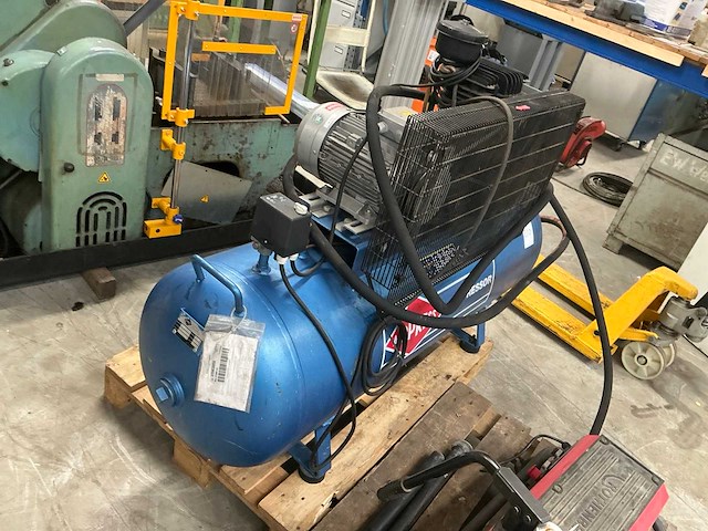 2011 airpress k300-600 luchtcompressor - afbeelding 6 van  12