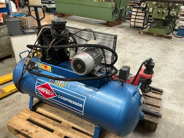 2011 airpress k300-600 luchtcompressor - afbeelding 7 van  12