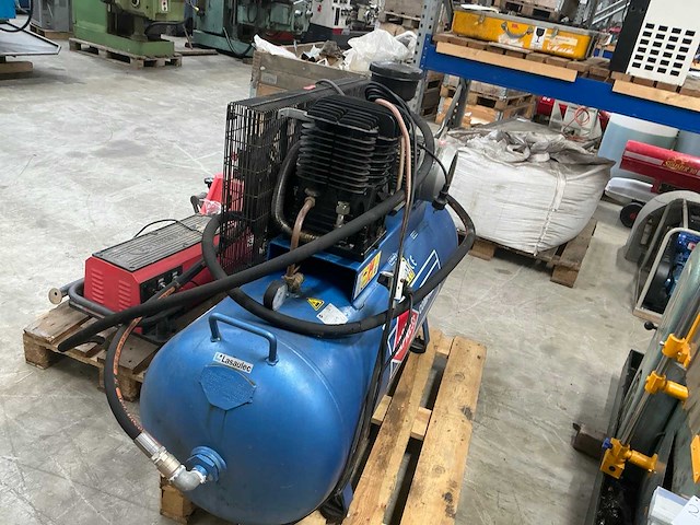 2011 airpress k300-600 luchtcompressor - afbeelding 11 van  12