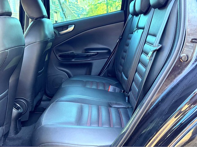 2011 alfa romeo giulietta 300+ pk personenauto - afbeelding 11 van  11