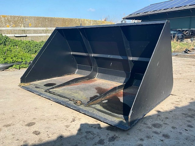 2011 alo ht30825 volumebak / graafbak - afbeelding 1 van  12