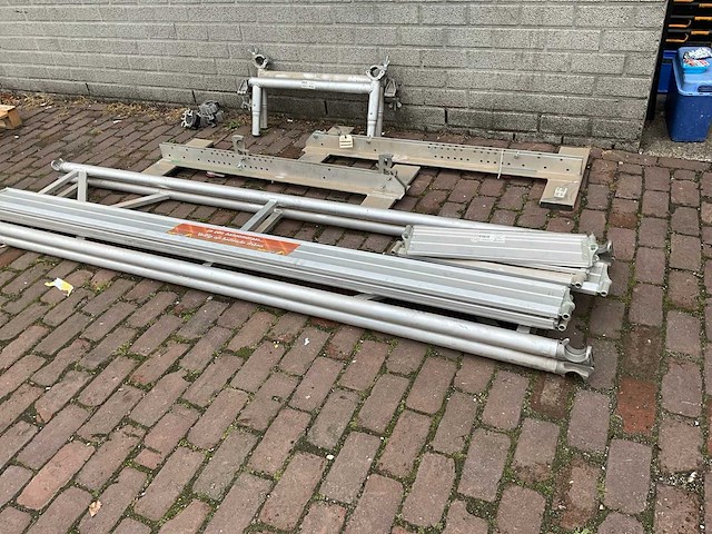 2011 altrex safe click daksteiger - afbeelding 4 van  10