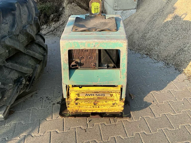 2011 ammann avh 5020 e reversibele trilplaat 415 kg - afbeelding 10 van  11
