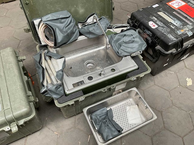 2011 aseptico inc. adu-42cf portable scrub sink unit - afbeelding 1 van  7