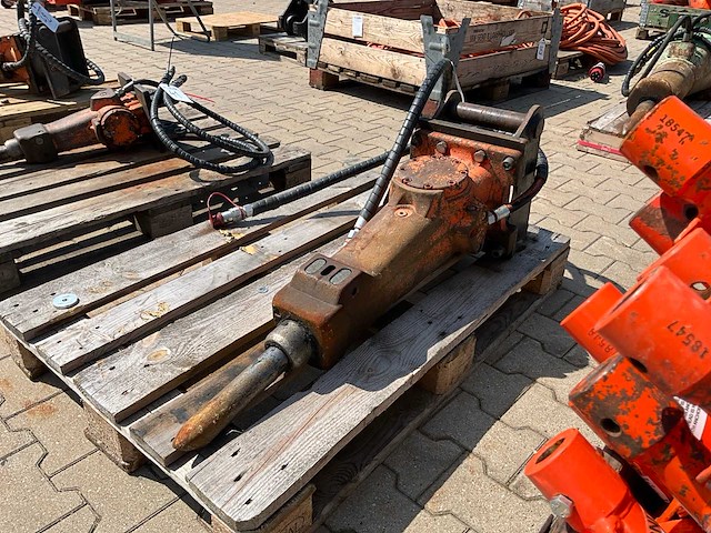 2011 atlas copco sb152 hydraulische breekhamer sw03 - afbeelding 1 van  5