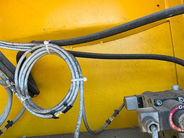 2011 beco kubel 4500 1tr hr silo - afbeelding 2 van  9