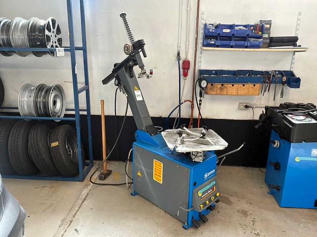 2011 beissbarth servomat ms 50 banden de-en montageapparaat - afbeelding 1 van  12