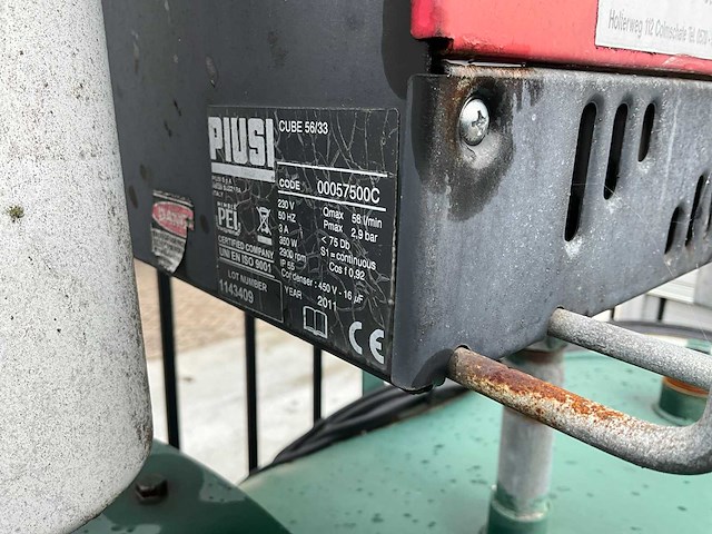 2011 berg-o-tool dieseltank - 1200l - afbeelding 7 van  9