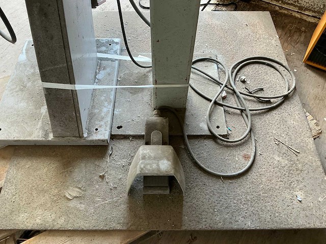 2011 bgu mbs751 bandschuurmachine - afbeelding 3 van  4