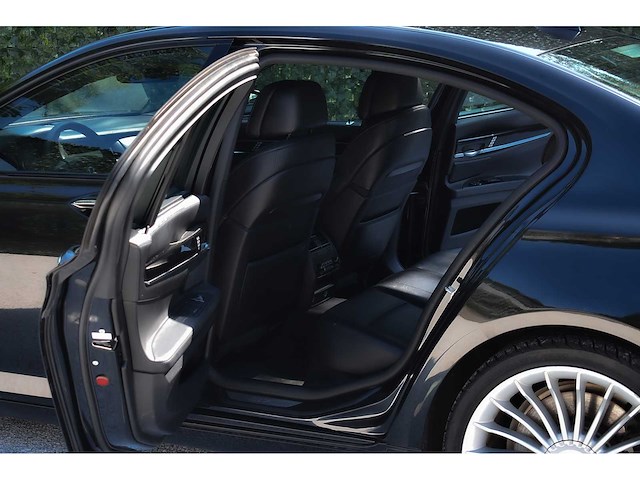 2011 bmw alpina b7 750li xdrive sedan 4.4l v8 btw auto - afbeelding 35 van  57