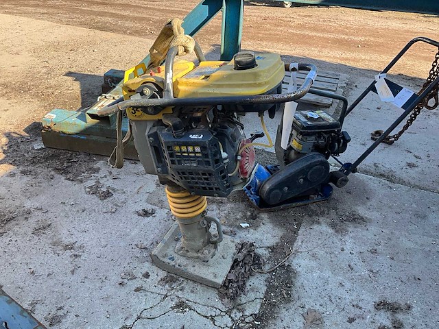 2011 bomag bt 60/4 trilstamper - afbeelding 4 van  6