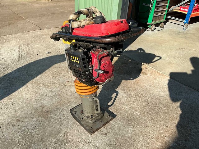 2011 bomag bt 65/4 trilstamper - afbeelding 8 van  14