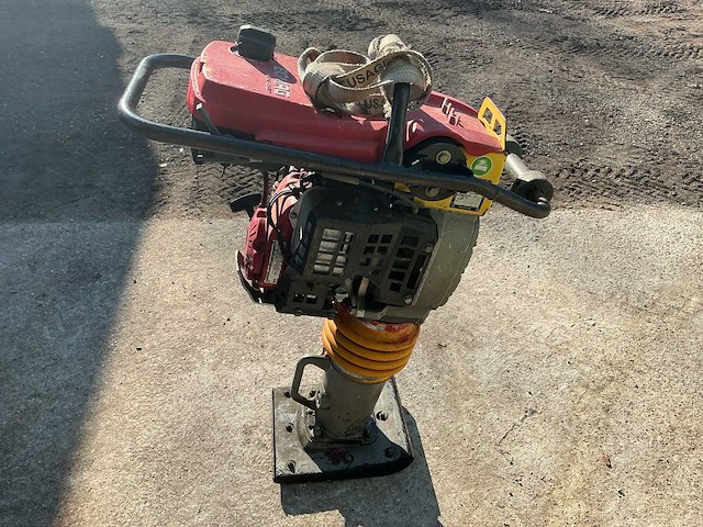 2011 bomag bt 65/4 trilstamper - afbeelding 11 van  14