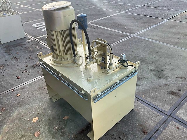2011 bosch / rexroth hydraulisch aggregaat - afbeelding 3 van  9