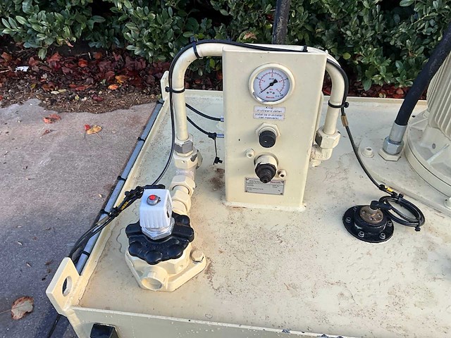 2011 bosch / rexroth hydraulisch aggregaat - afbeelding 5 van  9