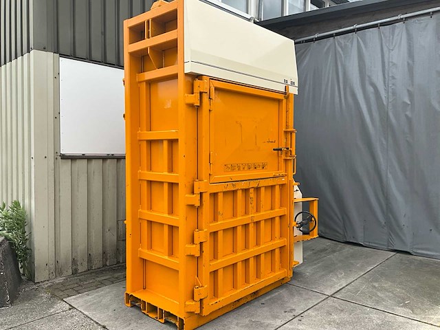 2011 bramidan x50 l afvalpers / kartonpers verticale balenpers - afbeelding 1 van  19