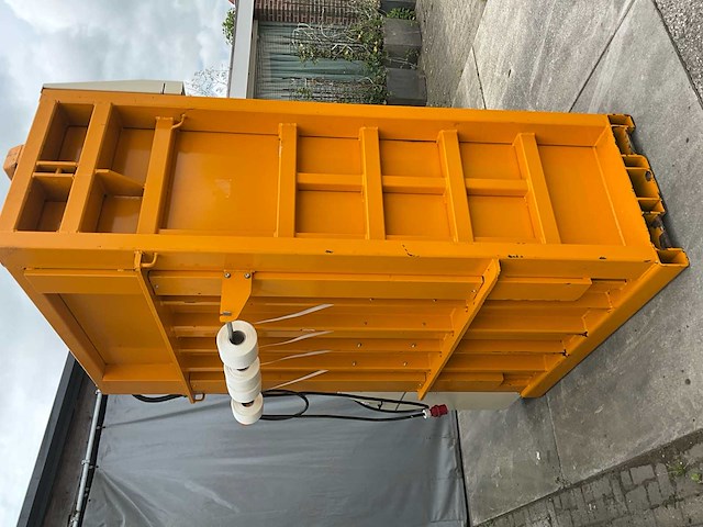 2011 bramidan x50 l afvalpers / kartonpers verticale balenpers - afbeelding 15 van  19