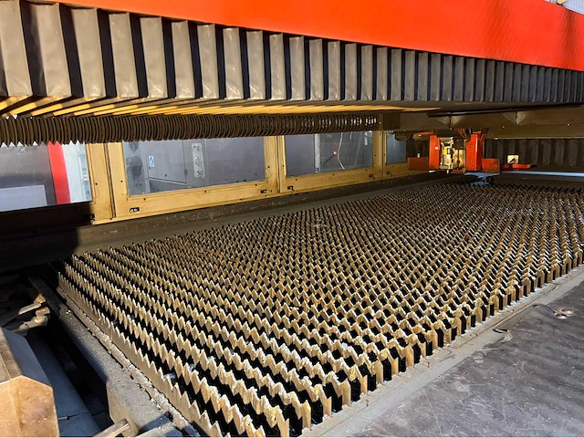 2011 bystronic byspeed pro 3015 lasersnijmachine - afbeelding 19 van  62