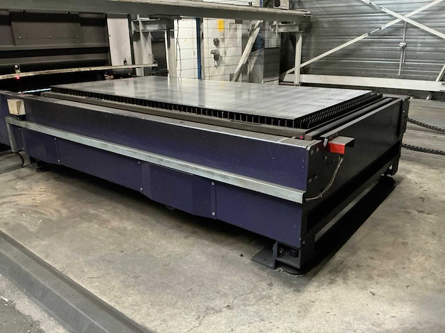 2011 bystronic byspeed pro 3015 lasersnijmachine - afbeelding 28 van  62