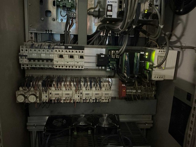 2011 bystronic byspeed pro 3015 lasersnijmachine - afbeelding 51 van  62