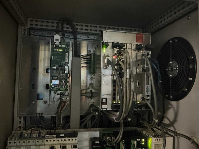 2011 bystronic byspeed pro 3015 lasersnijmachine - afbeelding 52 van  62