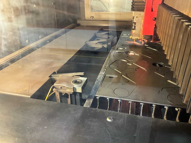 2011 bystronic byspeed pro 315 cnc-lasersnijmachine - afbeelding 3 van  56