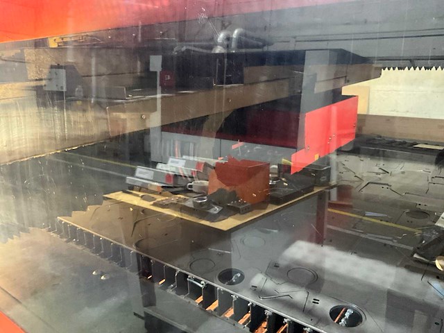 2011 bystronic byspeed pro 315 cnc-lasersnijmachine - afbeelding 4 van  56