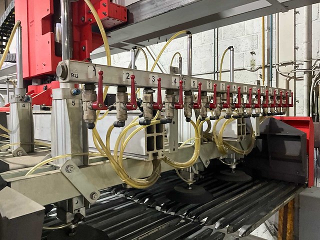 2011 bystronic byspeed pro 315 cnc-lasersnijmachine - afbeelding 24 van  56