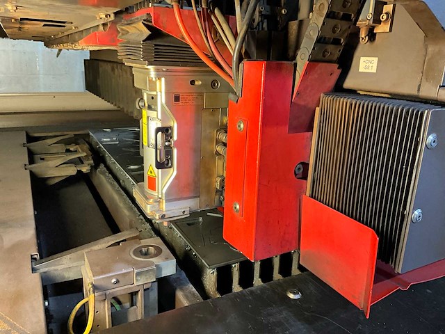 2011 bystronic byspeed pro 315 cnc-lasersnijmachine - afbeelding 54 van  56