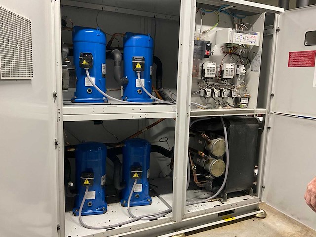 2011 carrier 30rw-160-a0071-pee koelinstallatie - afbeelding 27 van  27