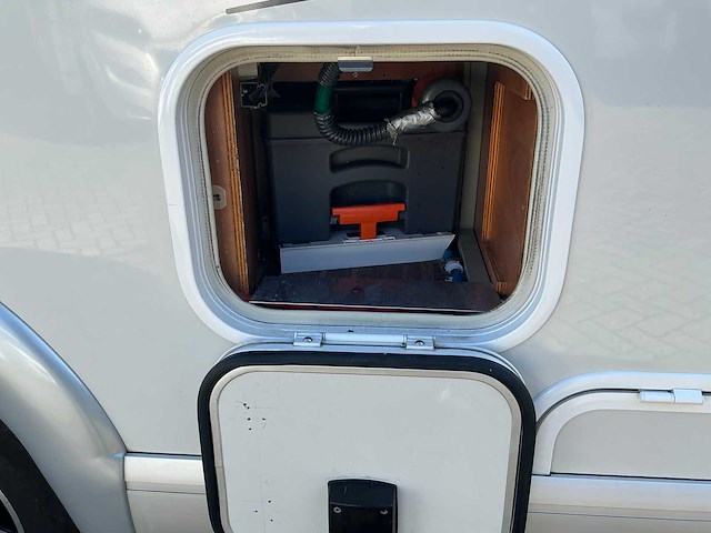 2011 carthago chic c-line i 4.9 camper - afbeelding 17 van  91