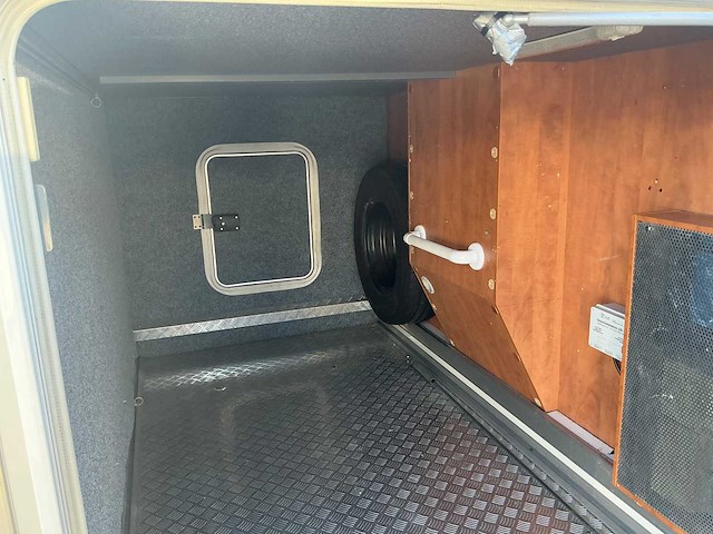 2011 carthago chic c-line i 4.9 camper - afbeelding 21 van  91