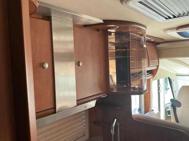 2011 carthago chic c-line i 4.9 camper - afbeelding 58 van  91