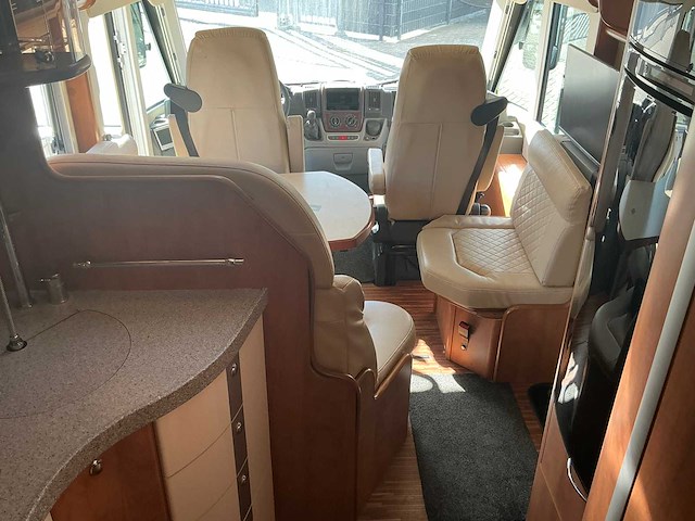 2011 carthago chic c-line i 4.9 camper - afbeelding 60 van  91