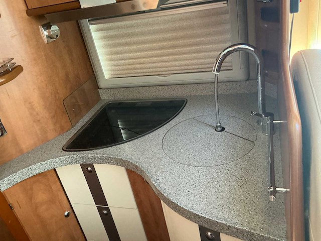 2011 carthago chic c-line i 4.9 camper - afbeelding 63 van  91