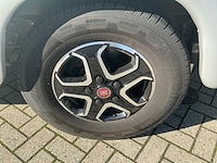 2011 carthago chic c-line i 4.9 camper - afbeelding 78 van  91
