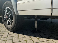 2011 carthago chic c-line i 4.9 camper - afbeelding 90 van  91